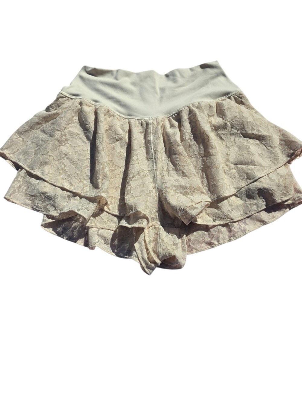 NWT Aerie Lace Tiered Ruffle Shorts - Cream
